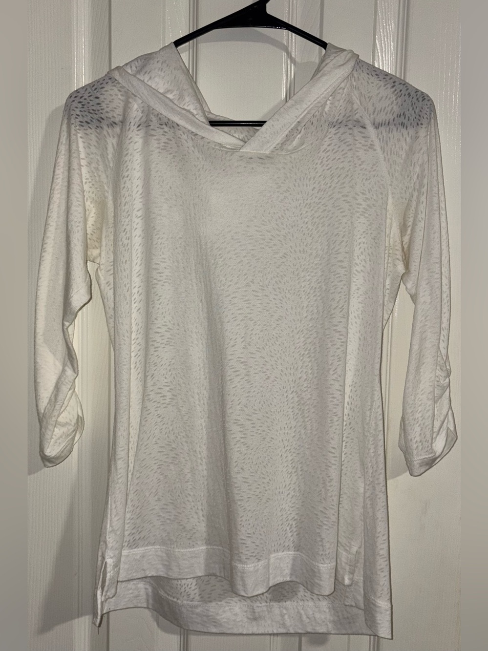 Lightweight White Hooded Women's Pullover Sweatshirt